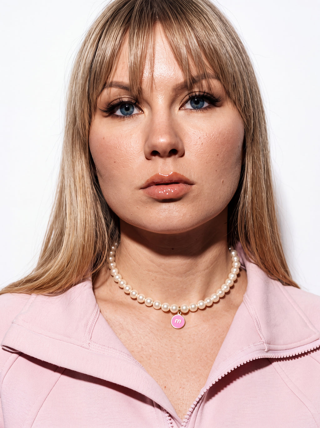 Imitation Pearl Choker with m&m's pendant