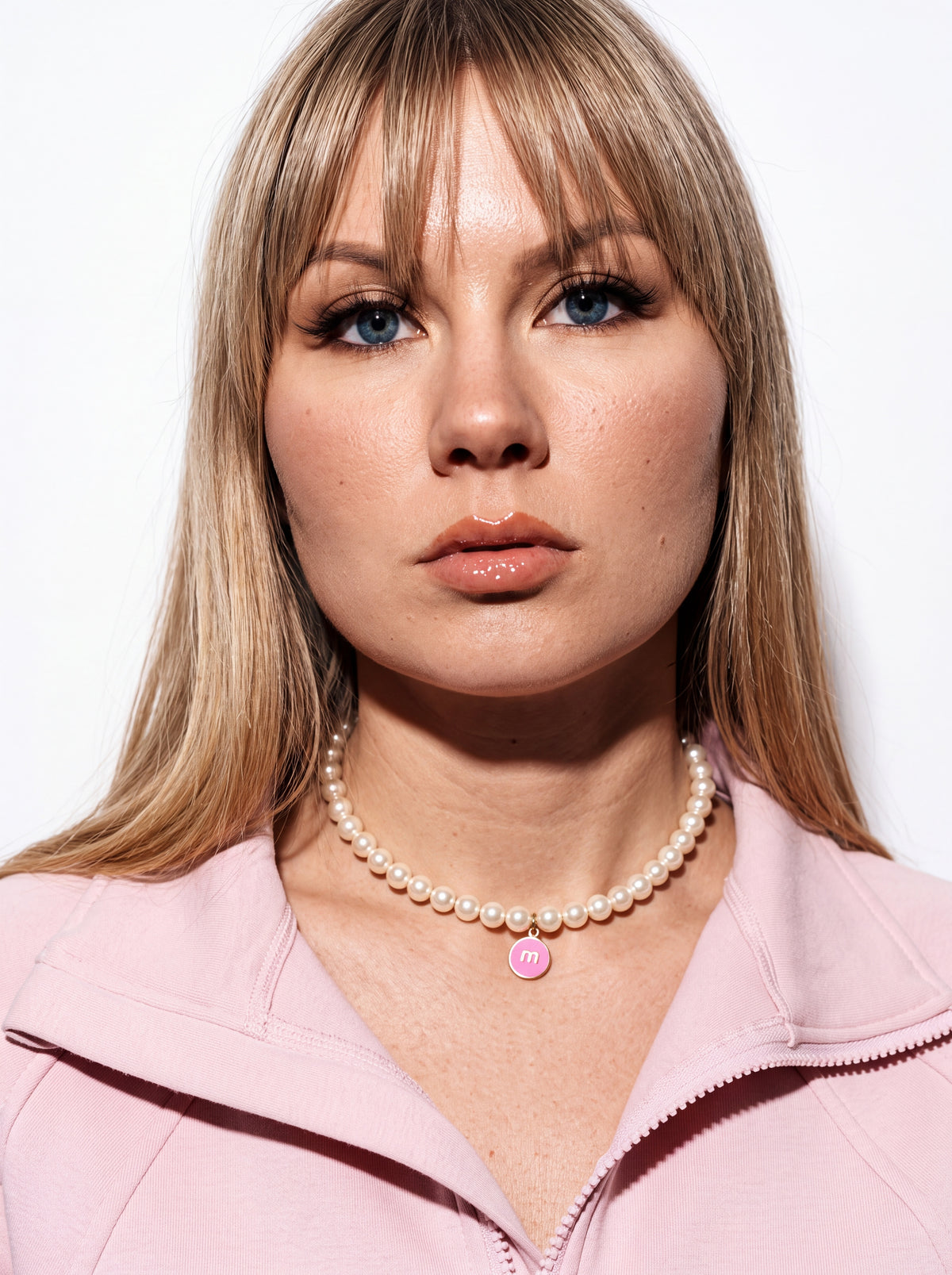 Imitation Pearl Choker with m&m's pendant