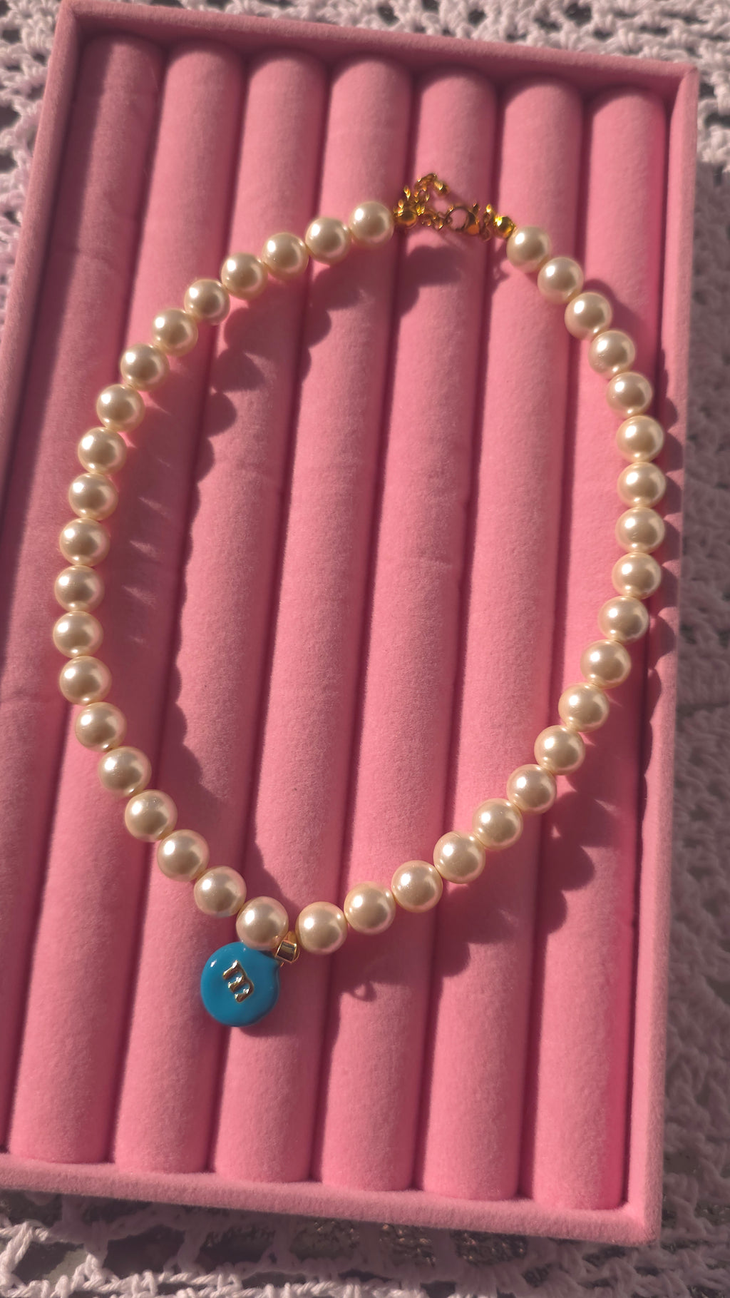 Imitation Pearl Choker with m&m's pendant