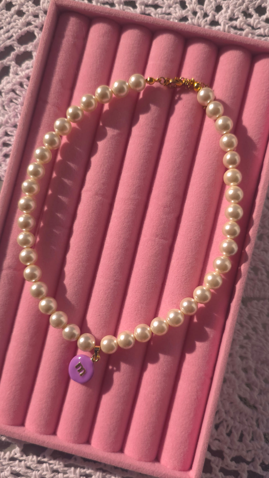 Imitation Pearl Choker with m&m's pendant