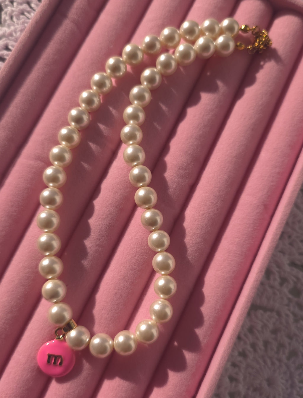 Imitation Pearl Choker with m&m's pendant