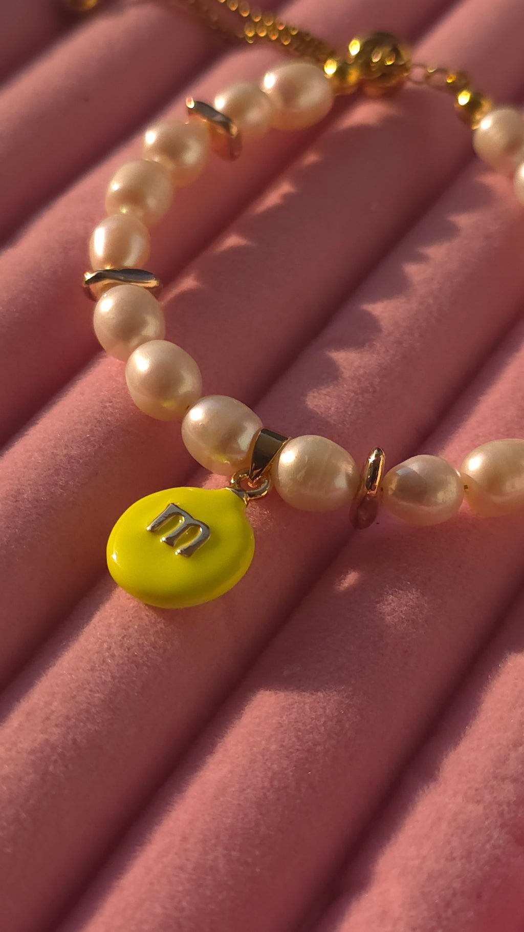 m&m's Natural Freshwater Pearl Bracelet