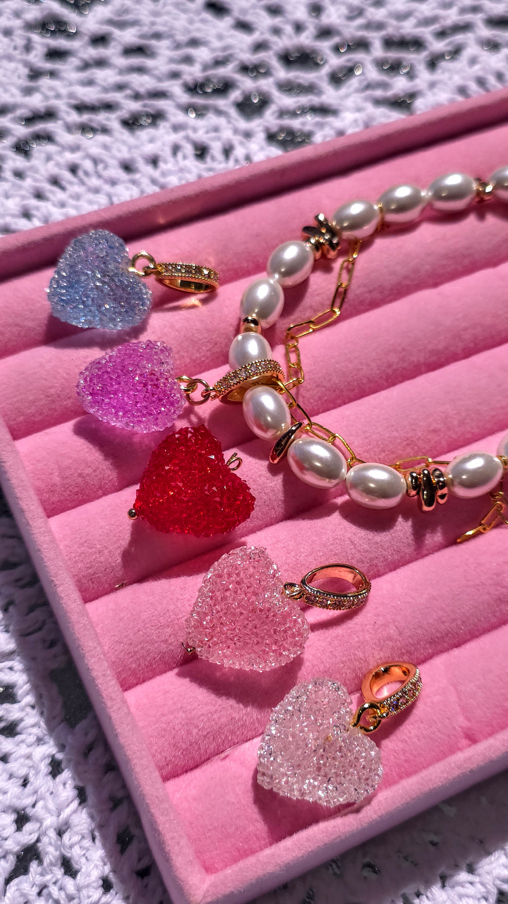 A nostalgic dream choker